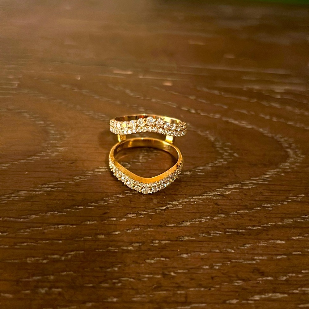 10k gold plated college ring jacket size 9 to provide room for a size 8 ring.